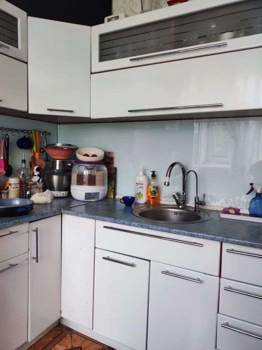 Продам кухонный гарнит. Продалиур