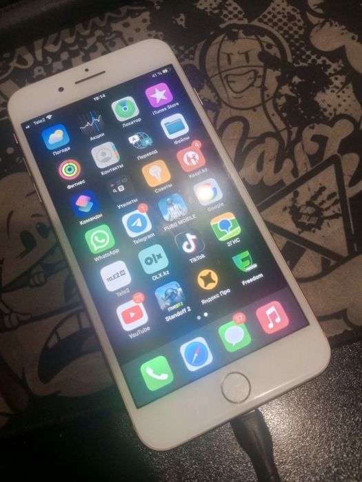 Продам Iphone 8+ , Айфон8 полюс 64гб 100акб