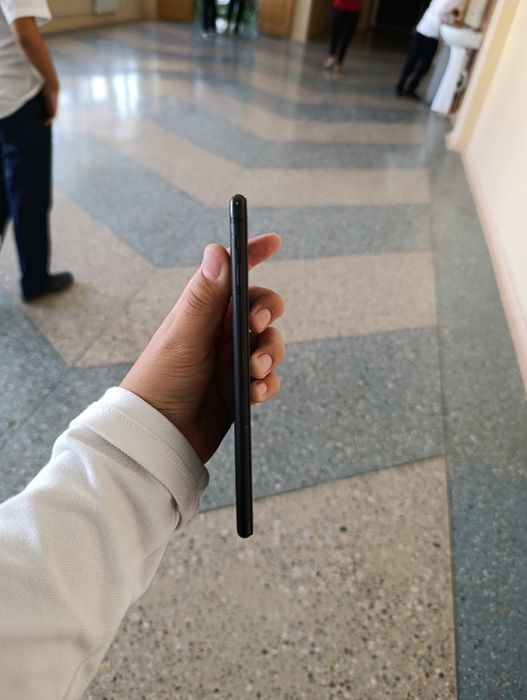 продаю айфон 7+ идеалное сос