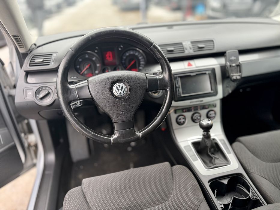 • Vw Passat B6 2008 / Bixenon / Navi / Jante aliaj • Parc Auto / RATE