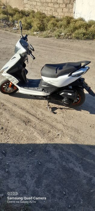 Продам скутер corsa  125 куб