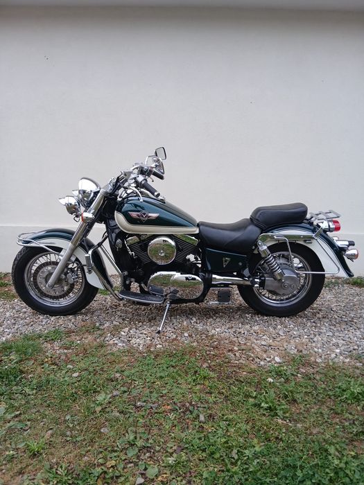 Vând Kawasaki  VN 1500  Clasic