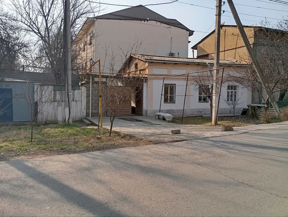 Участка сотилади. Яккасарой тумани Жамбил куча