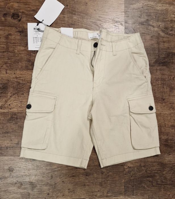 Pantaloni scurti