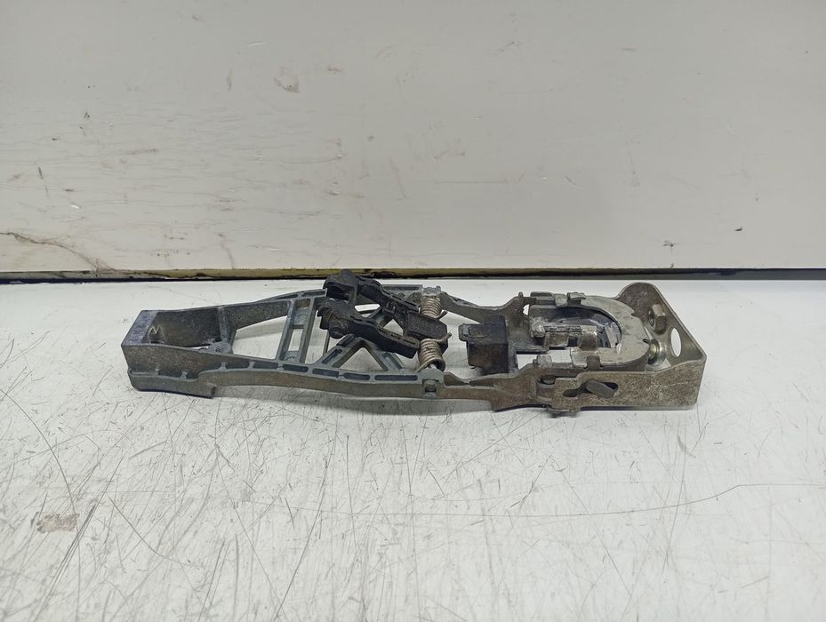 Suport maner exterior Volkswagen Touran 1 (facelift) (2006 - 2010) 1.9 tdi BLS