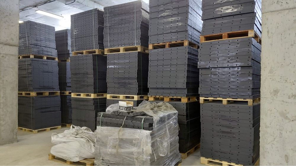 Опалубка  пластмасовая на продажу б/у
