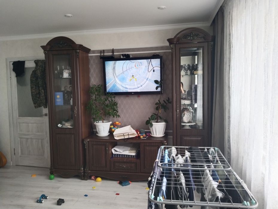 Продам стенку срочно