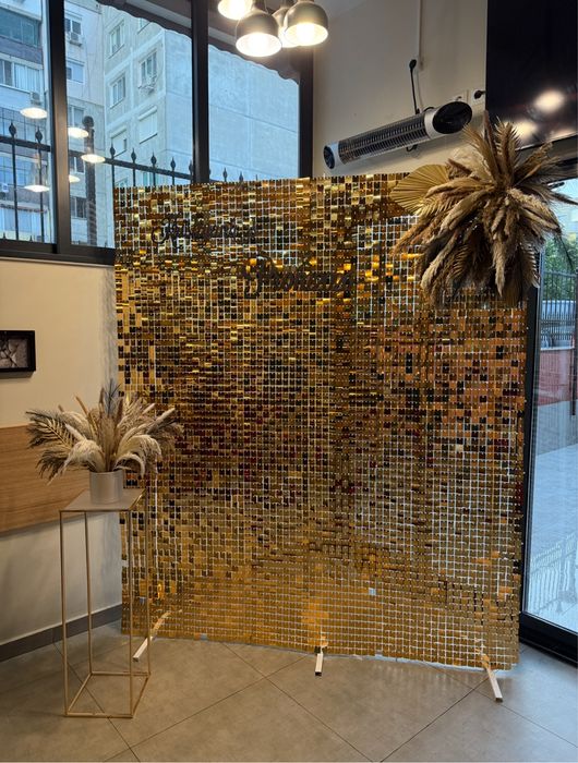 Украса - декоративна диско стена за снимки