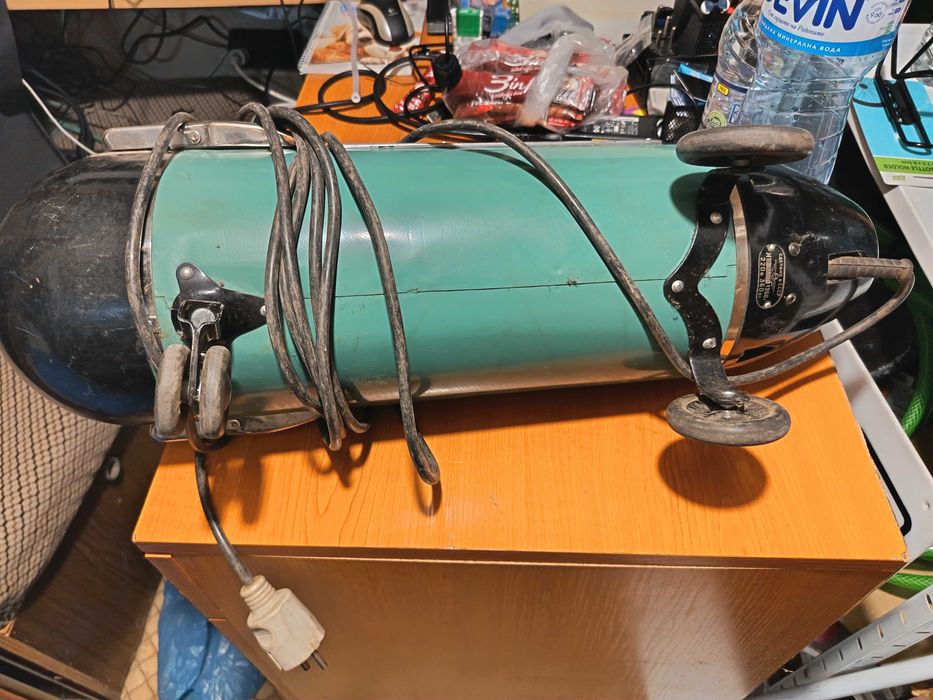 Ретро прахосмукачка Ракета