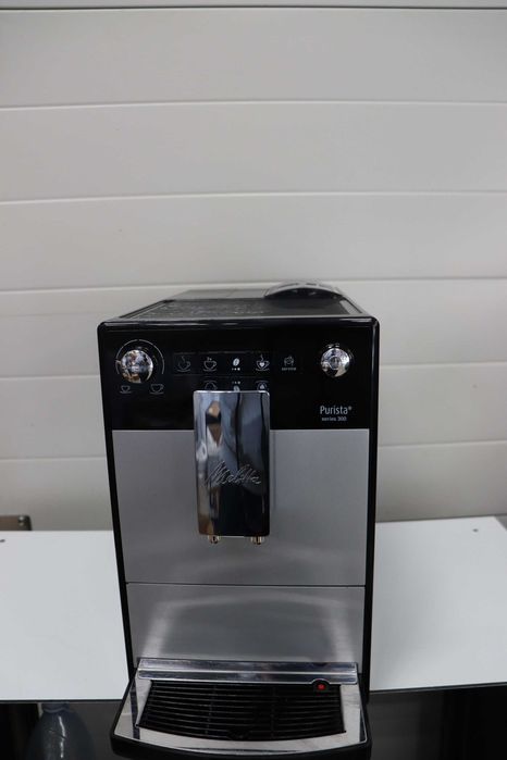 Автоматична машина за еспресо Melitta, модел Purista, F230 сребриста