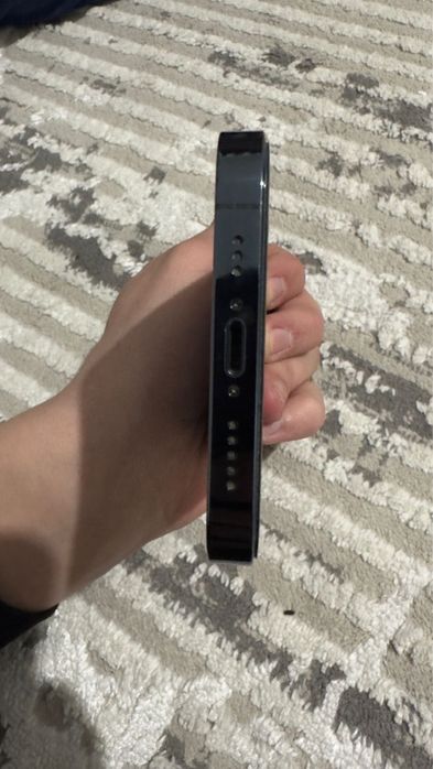 Продам айфон 12 про