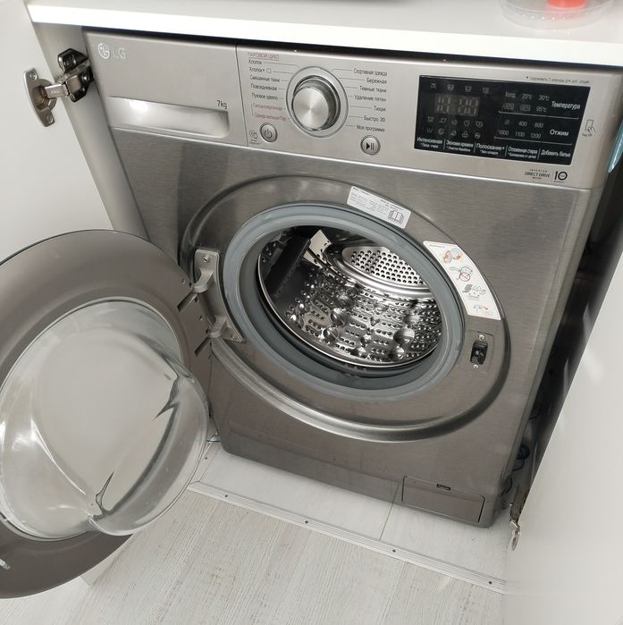продам стиральную машинку LG
