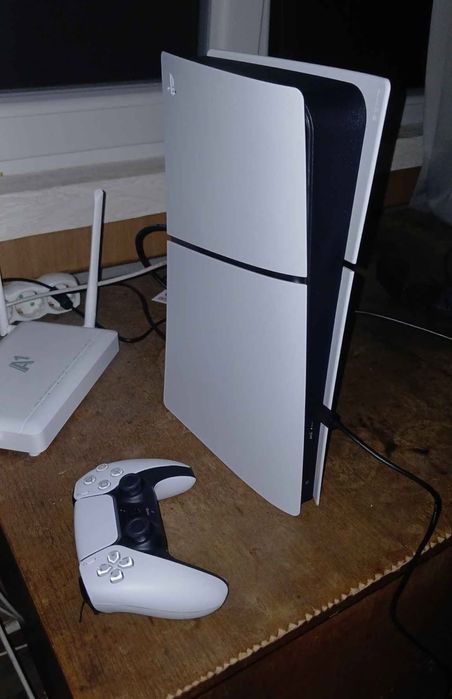 PlayStation 5 + Controller
