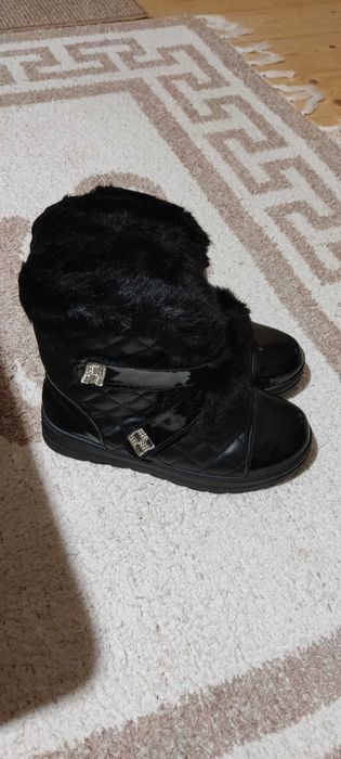 Нови дамски боти с дебела вата