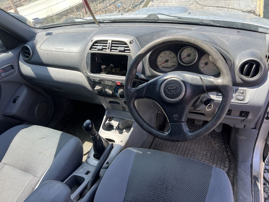 Тойота Рав 4 на части 2 дизел 116кс