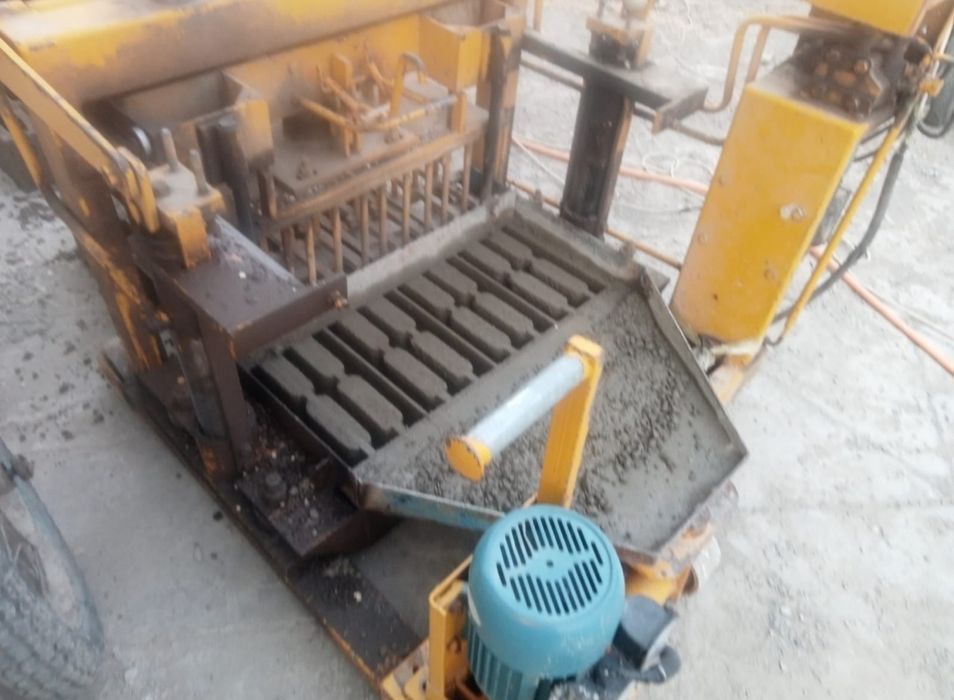 Станок для пескоблок