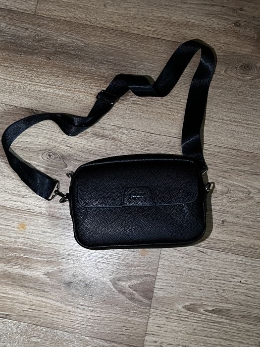 Продам футболку с барсеткой