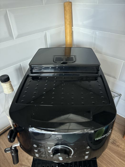 Продам кофемашину Delongi