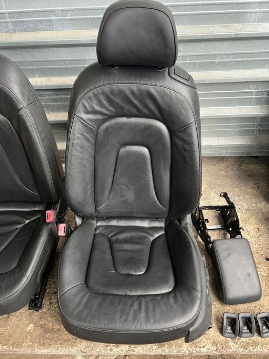 Салон Ауди AUDI A5 2врати Черен кожа Обикноввен Ел. подгрев ном 856