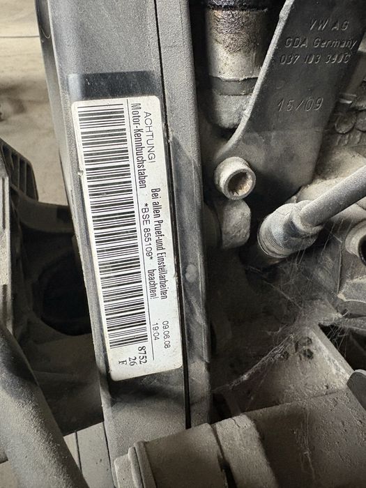 Vand Motor 1.6 MPI benzina Golf 6