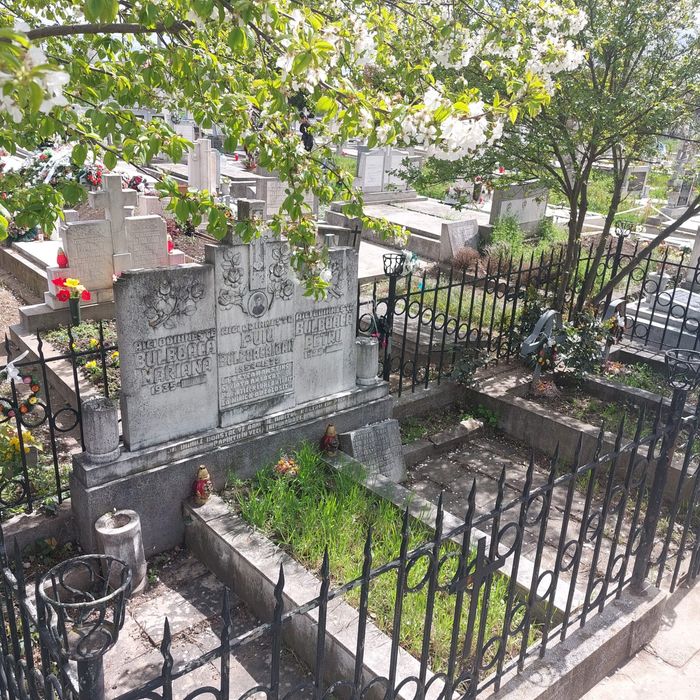 Locuri de veci cimitir