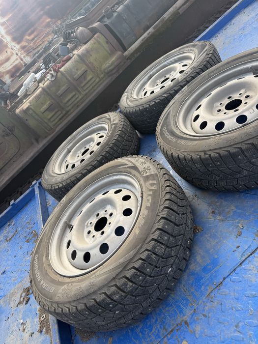 Продам колеса на 14 зимнее