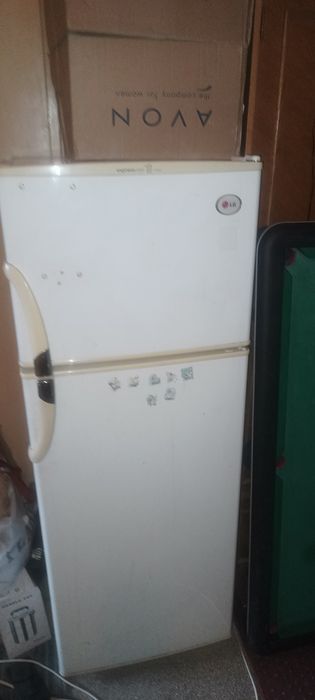 Frigider LG mare și frigider LG mic fuctionale