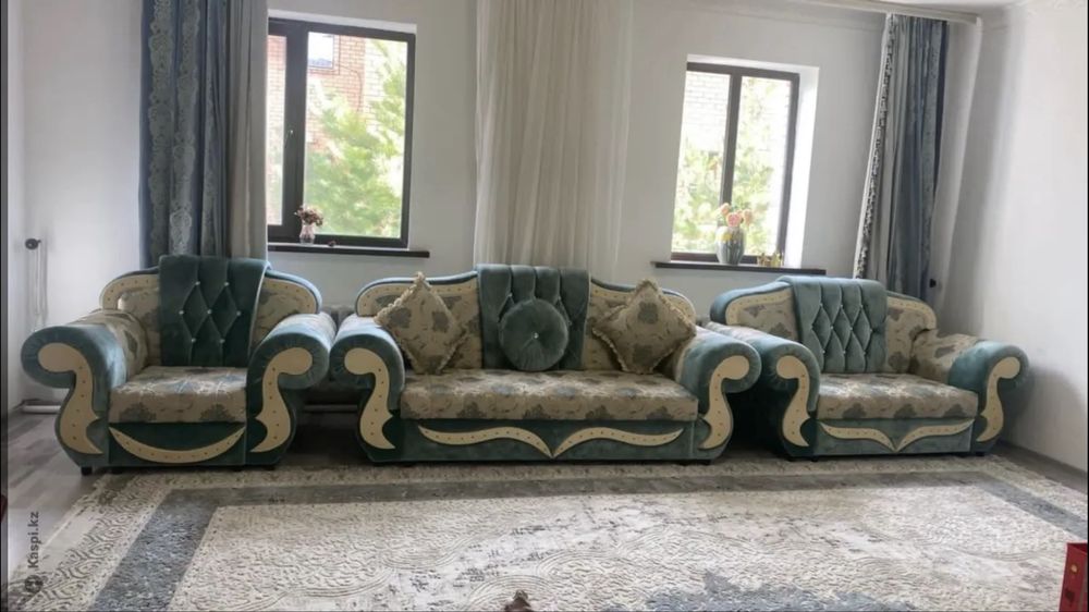 Продам Диван Шах