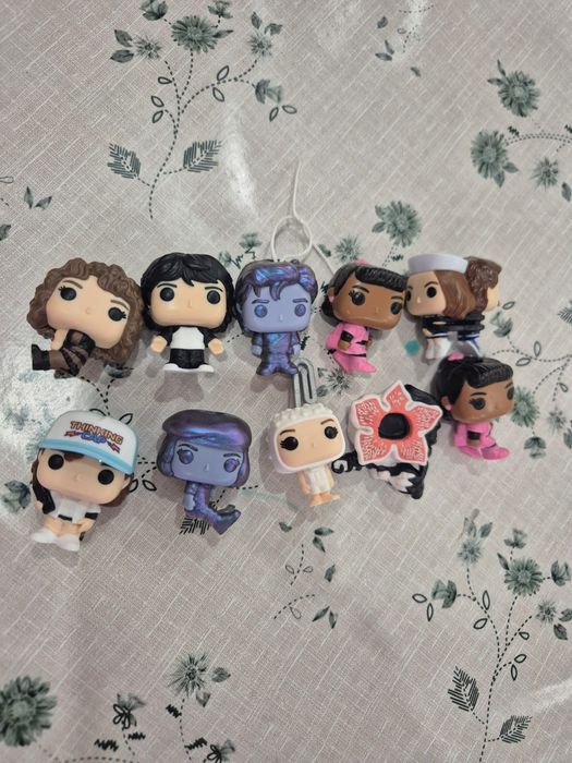 Очень странные дела фигурки