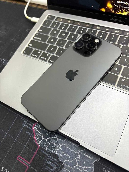 iPhone 16 Pro Max 512GB BT Sim Battery 95%