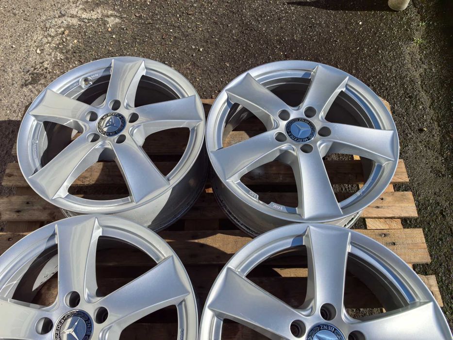 17 цола 5 х 112 мм Мерцедес Це Клас А206 - 7 Инча / ЕТ 48,5