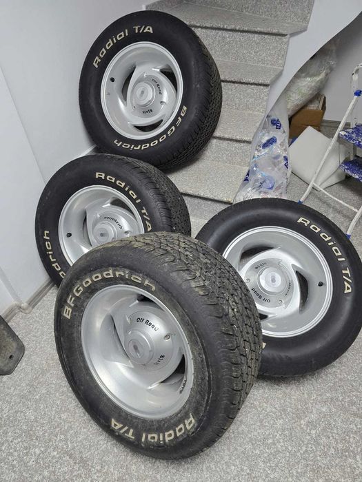 4 Roti Offroad Mitsubishi Pajero, Nissan Patrol, Toyota Land Cruiser