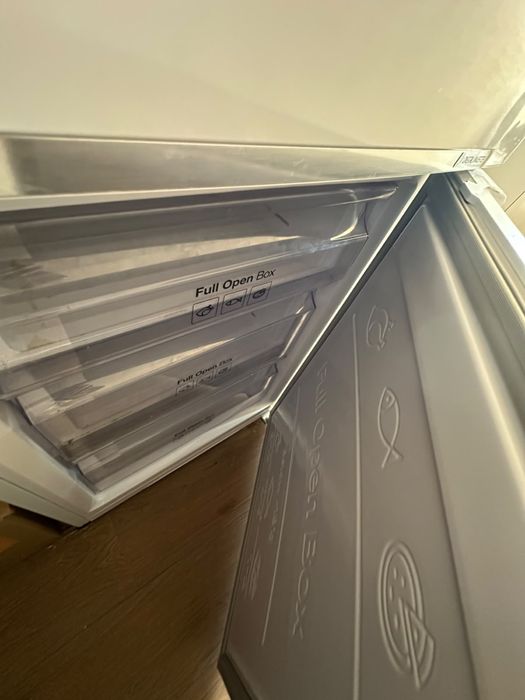 Холодильник Samsung RB30A30N0WW/WT белый