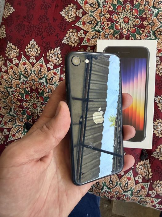 iphone se 2022 holati yahwi 64g hotira yomkost 80 ochilmagan
