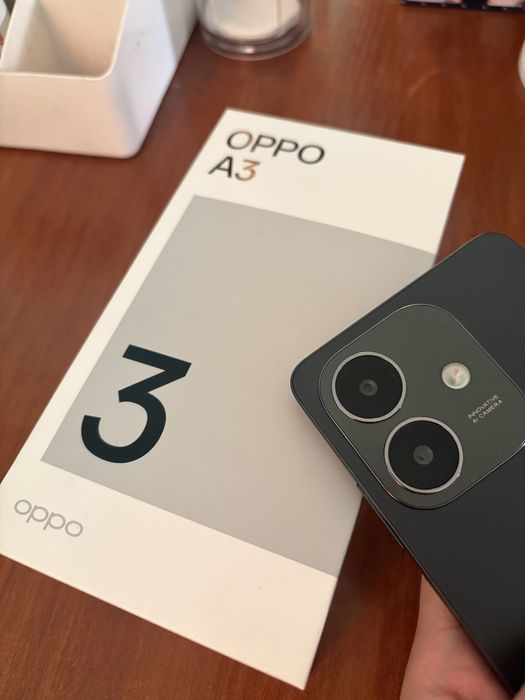 Oppo A3,в хорошем состоянии:)