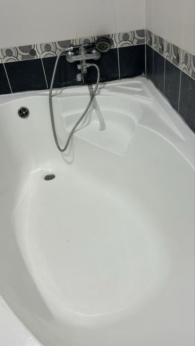 Ванна акриловая