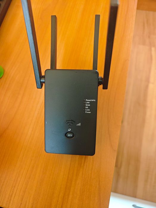 WI FI безжичен разширител на обхвата/ extender с Лан порт