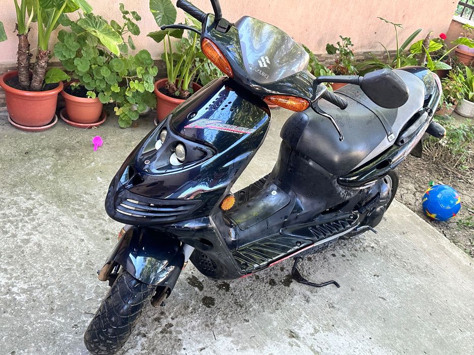 Scuter Suzuki Katana 50 cm /2T  1800 LEI