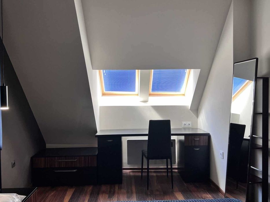 Продава се Тристаен апартамент в Плевен, Идеален център - 107 кв.м за 1636 €/кв.м - Снимка #9