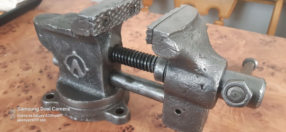 тиски ленинград ссср