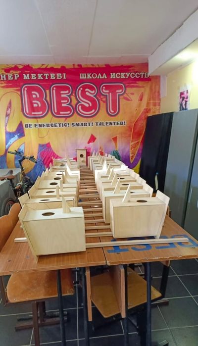 Скворечники, кормушка для птиц