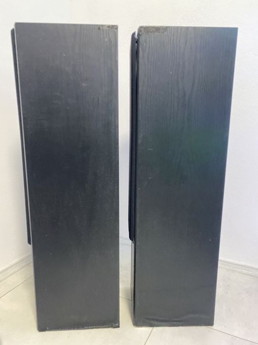 Vand boxe MAGNAT in stare perfecta de dunctionare