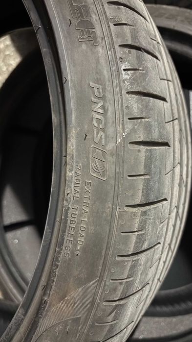 Летни гуми 4бр 235/35 R20 Pirelli P Zero 6.5мм DOT3424 за Tesla