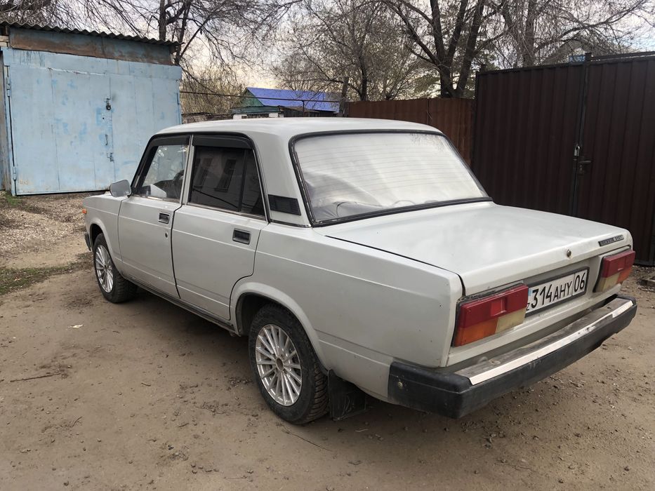 Продам машину ваз 2107 семерка