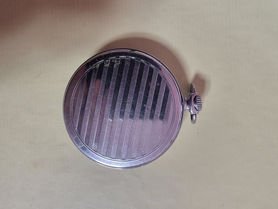 Часы Победа и Молния