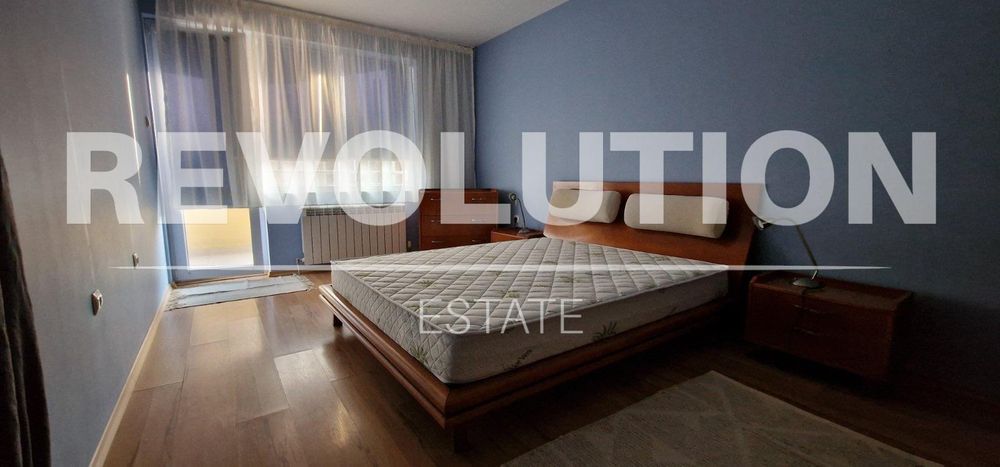 Дава се под наем Тристаен апартамент в Пловдив, Център - 110 кв.м за 600 € - Снимка #3