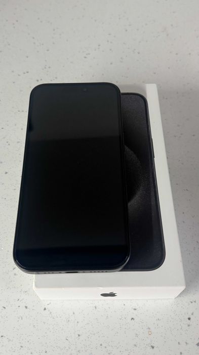 Iphone 15 pro с гаранция