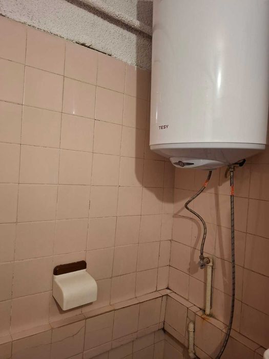 Частно лице продава тристаен апартамент в София, ж.к. Красно село