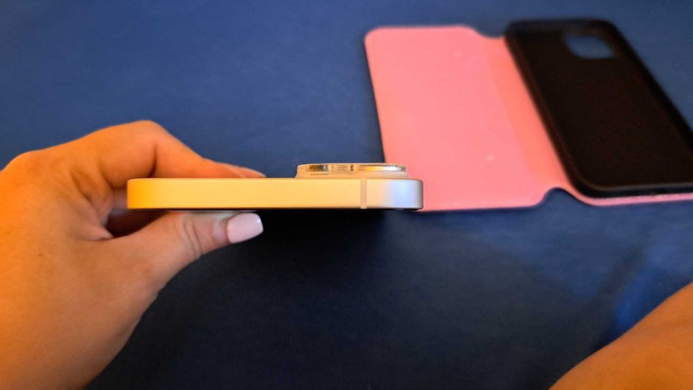 Iphone 14 plus неразличим от нов