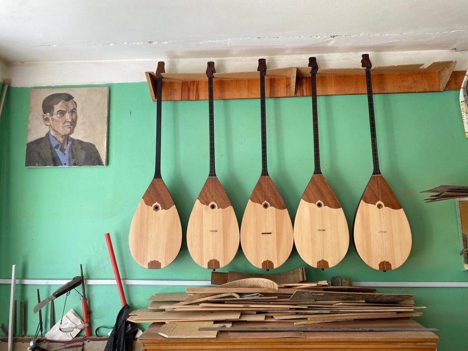 Домбыра музыкальный инструмент